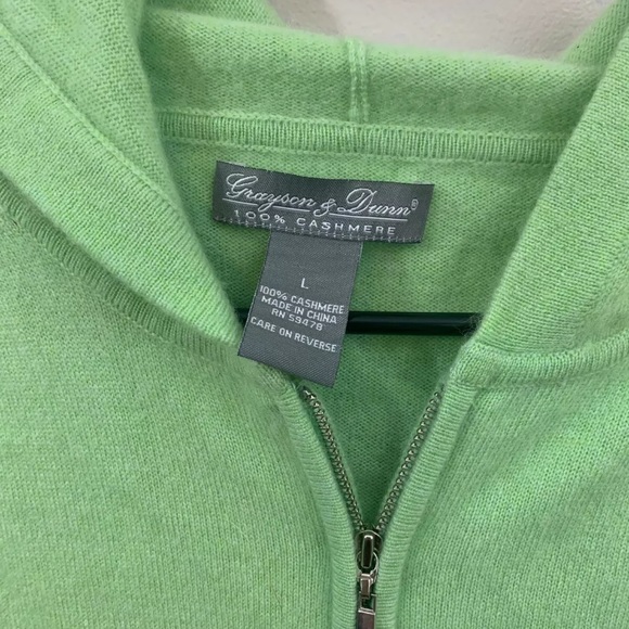 Grayson & Dunn Large 100% Cashmere Hood Sweatshirt - Picture 2 of 5